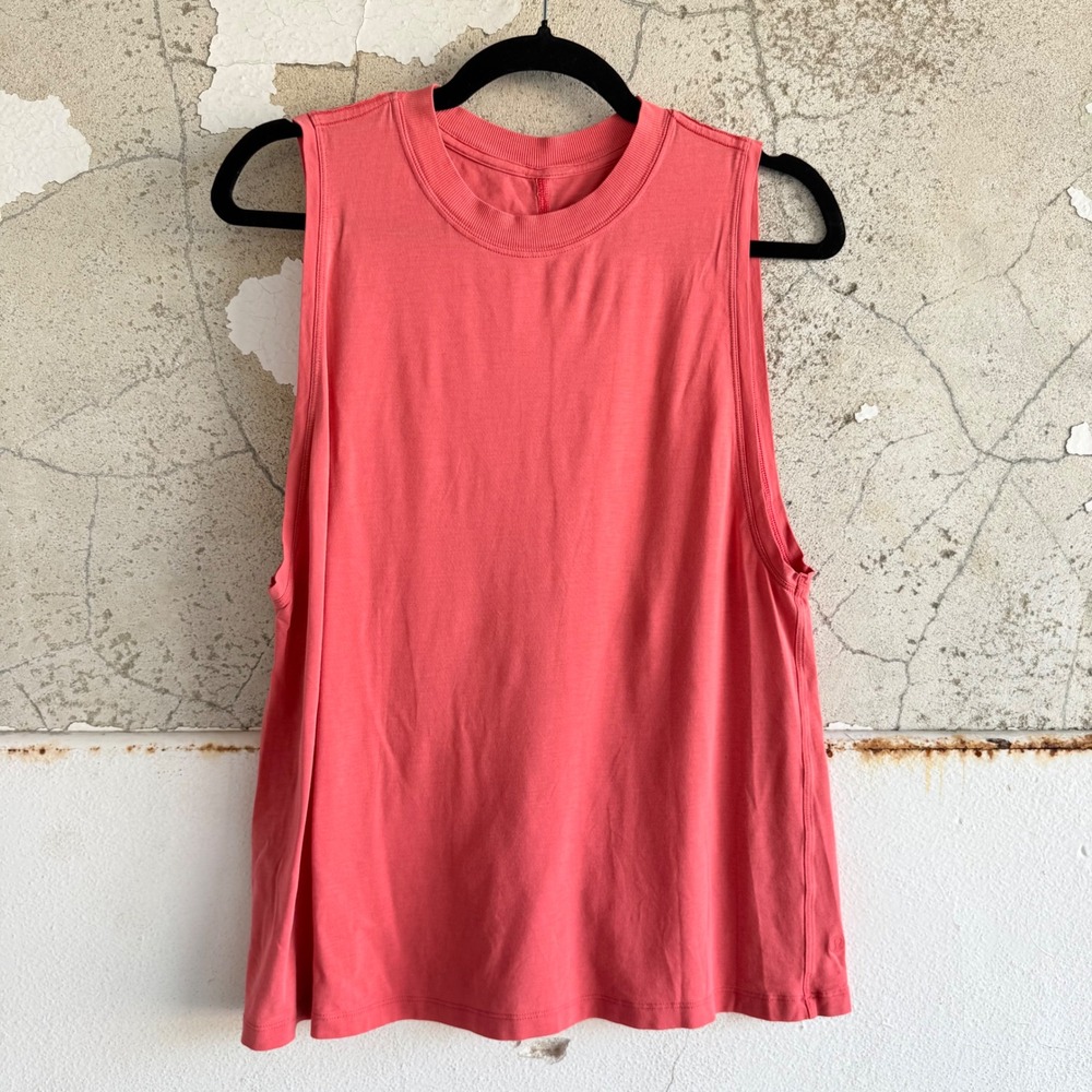 Lululemon Muscle Tank Top Relaxed Fit Sleeveless Workout Yoga Training Gym Tee